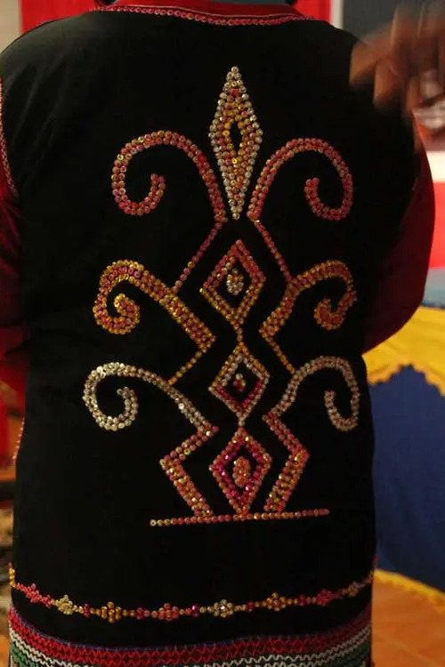 motif dayak uud danum